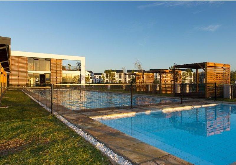 To Let 1 Bedroom Property for Rent in Somerset West Western Cape